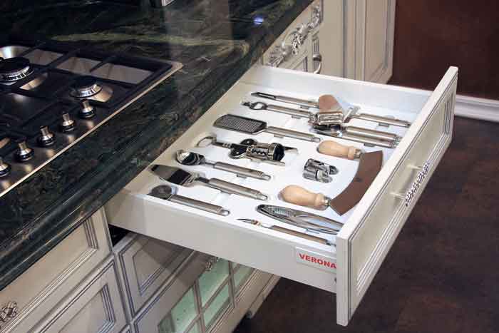 Системы хранения кухонной утвари