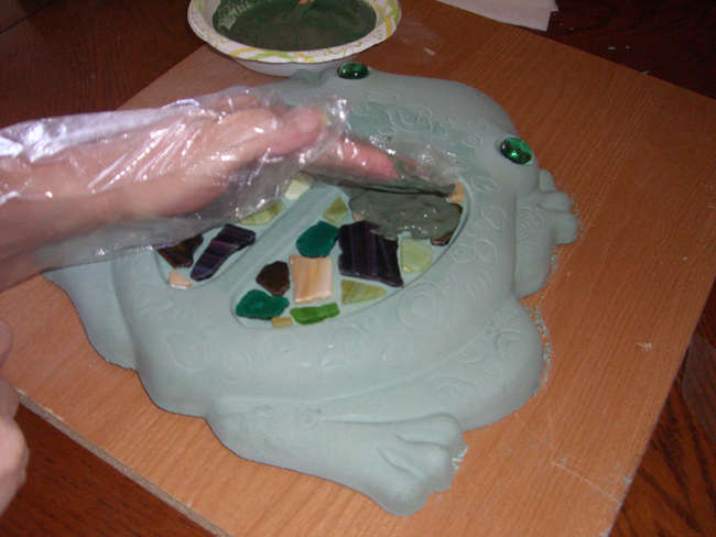 Садовые фигурки своими руками: изготавливаем камень-лягушку